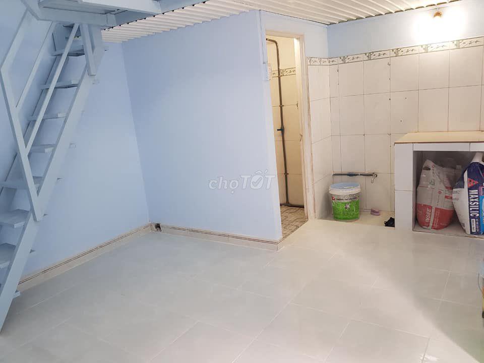 nhà nguyên căn 1 trệt một lửng 1 lầu 