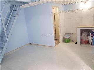 nhà nguyên căn 1 trệt một lửng 1 lầu 