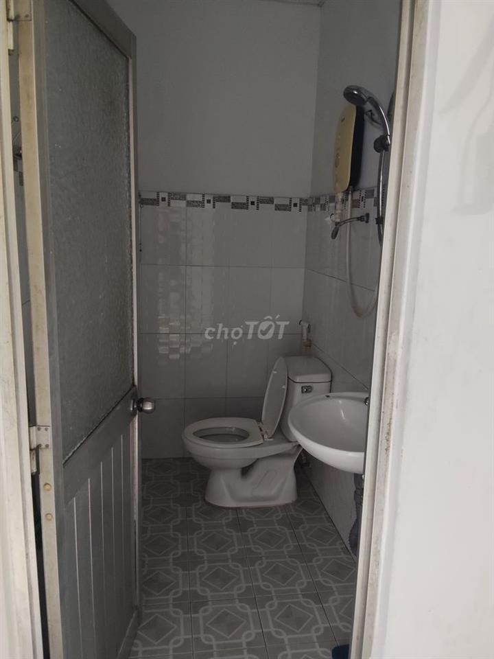 CHO THUÊ NHÀ NGUYÊN CĂN MẶT TIỀN ĐƯỜNG TÂN THỚI NHẤT 11 - QUẬN 12