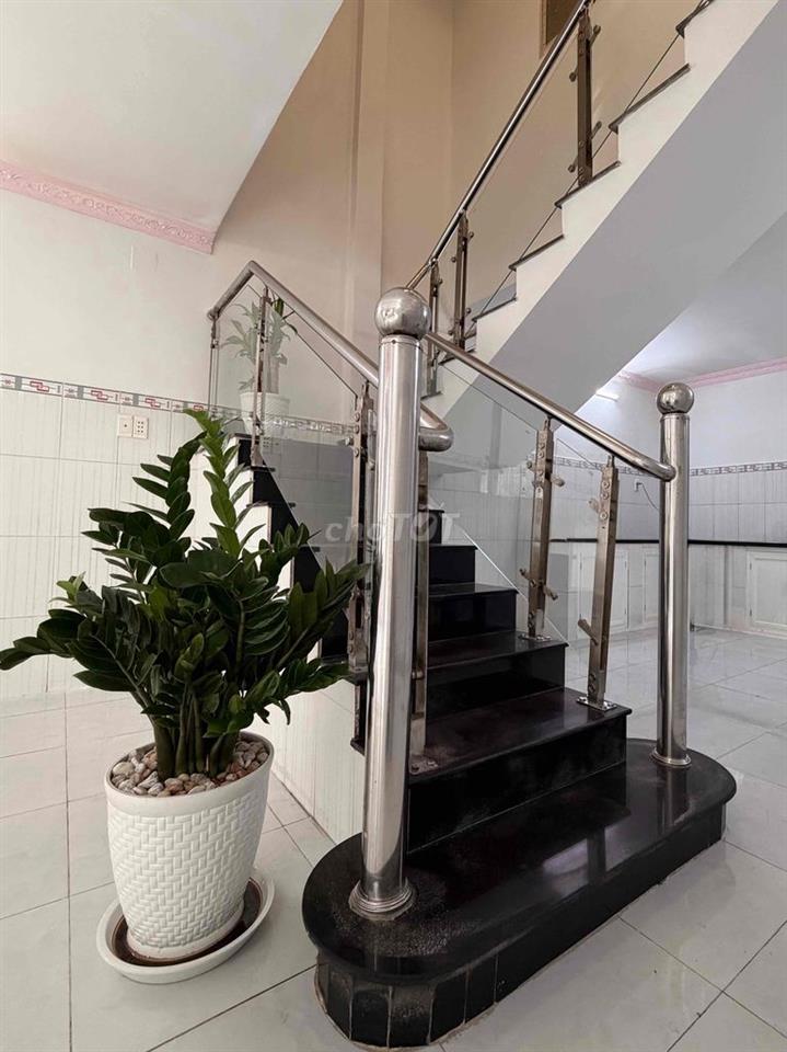 🏠 Cho thuê nhà nguyên căn 4 phòng ngủ, 2 WC