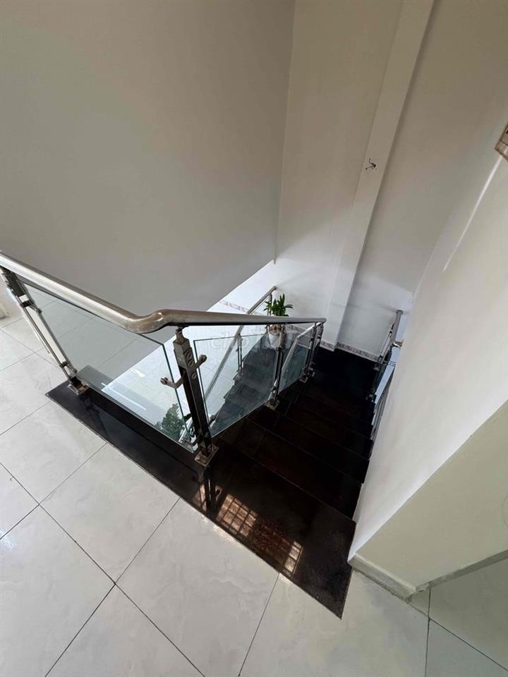 🏠 Cho thuê nhà nguyên căn 4 phòng ngủ, 2 WC