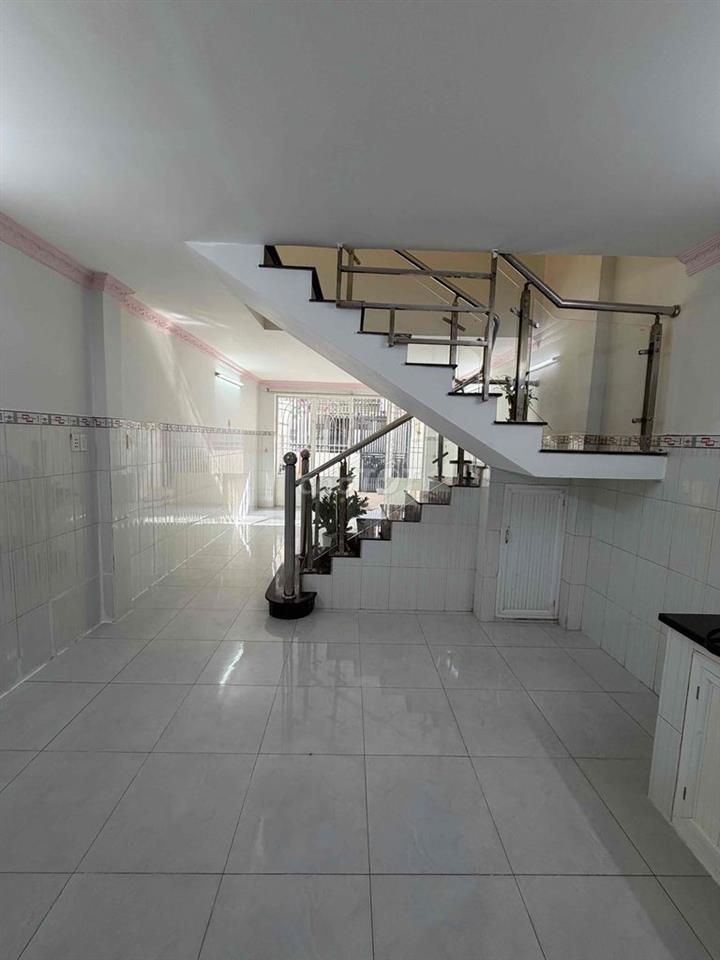 🏠 Cho thuê nhà nguyên căn 4 phòng ngủ, 2 WC