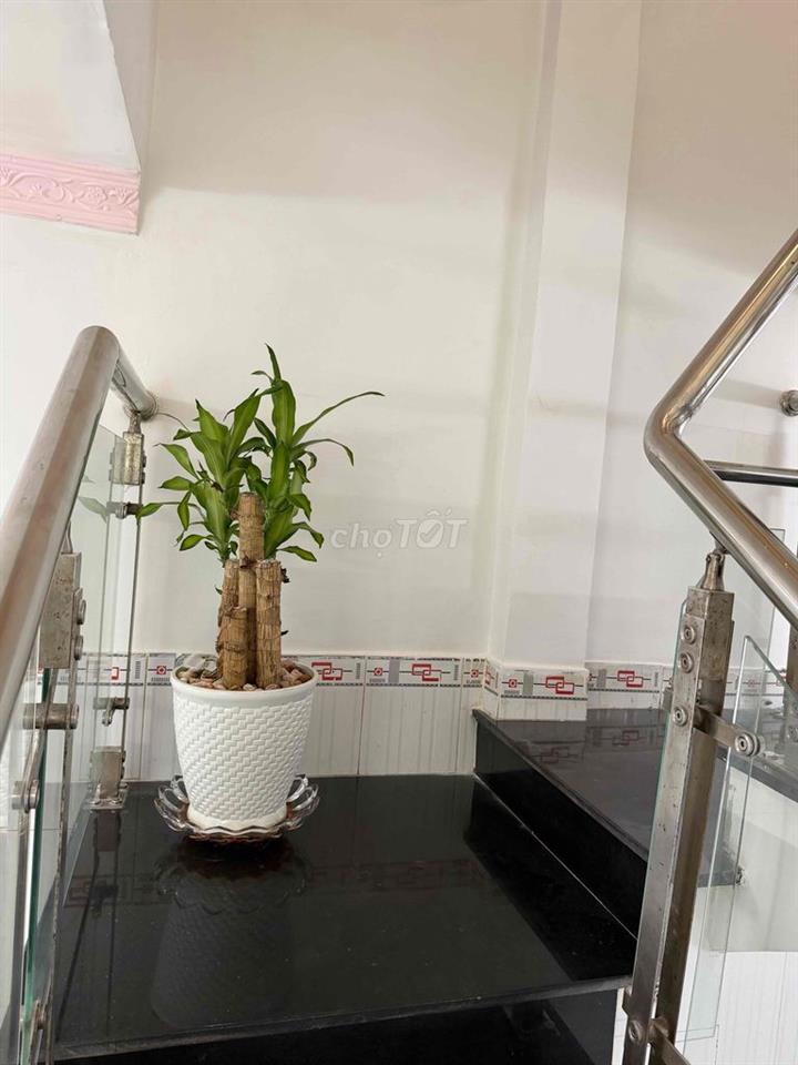 🏠 Cho thuê nhà nguyên căn 4 phòng ngủ, 2 WC