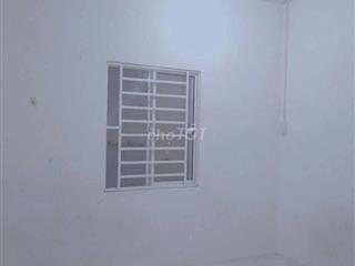 Phòng trọ yên tĩnh 78m2 sẵn máy lạnh
