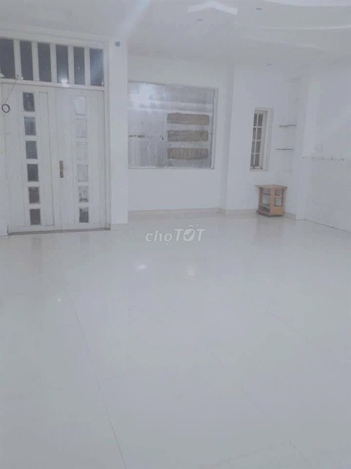 Phòng trọ yên tĩnh 78m2 sẵn máy lạnh