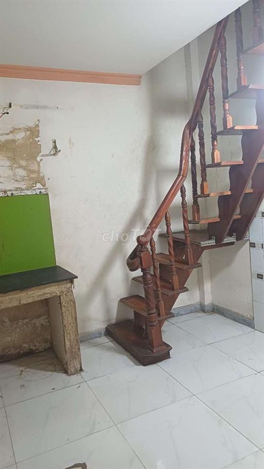 nhà trống Mặt tiền đường tth06 .khách vừa dọn ra
