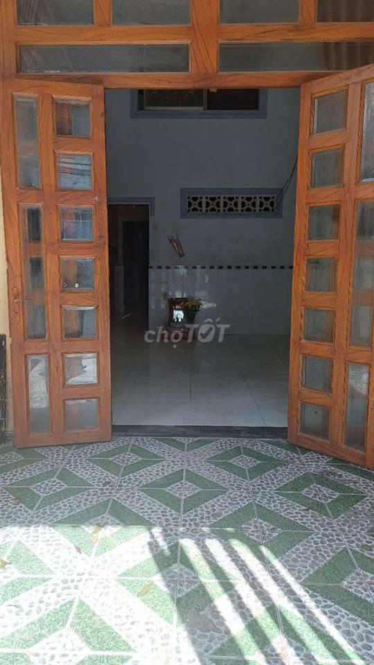 nhà trống Mặt tiền đường tth06 .khách vừa dọn ra