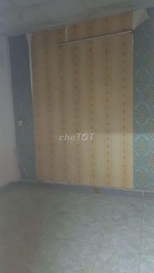 nhà trống Mặt tiền đường tth06 .khách vừa dọn ra