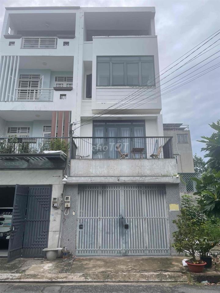 phòng lầu 2 trong khu dân cư an Sương an ninh yên tĩnh