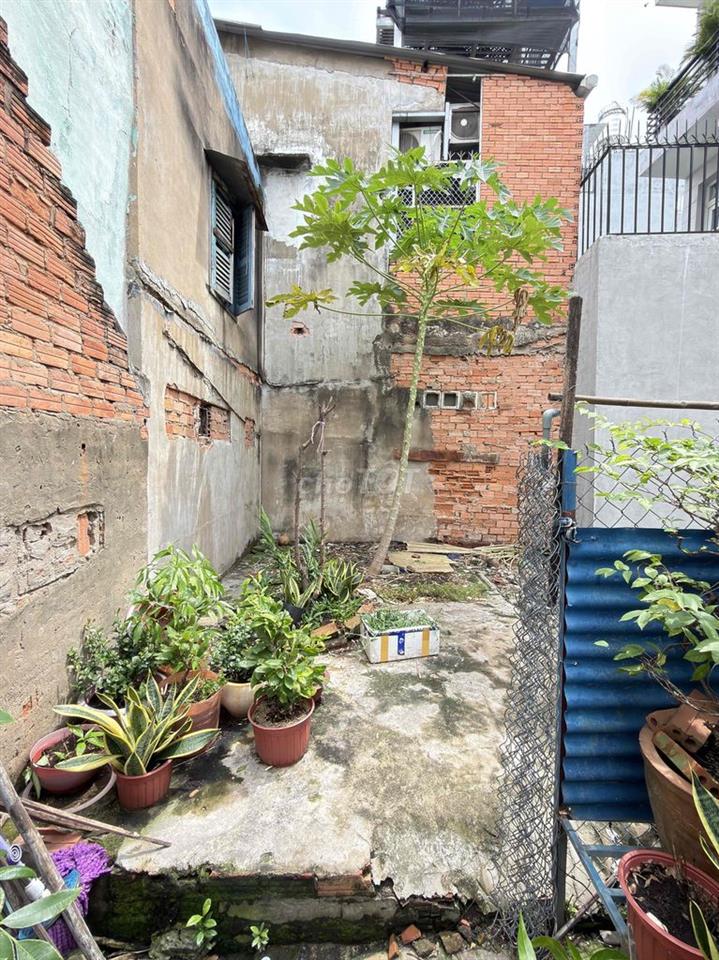Đất ở quận 4