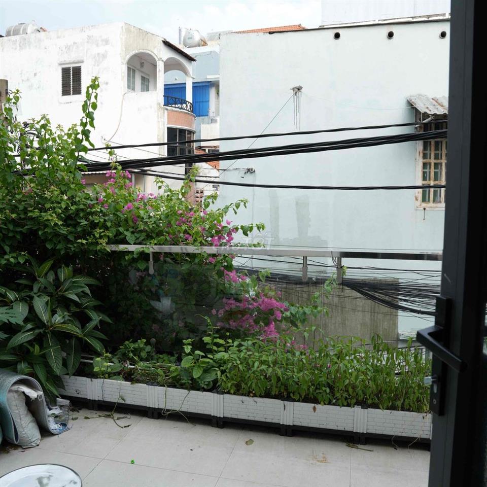 Cần nhượng mặt bằng căn góc 2 mặt tiền hẻm rộng giá 1xxtr