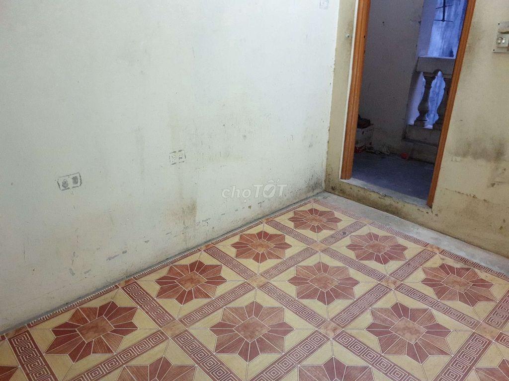 Phòng chính chủ cho thuê trên đường Nguyễn Ngọc Vũ