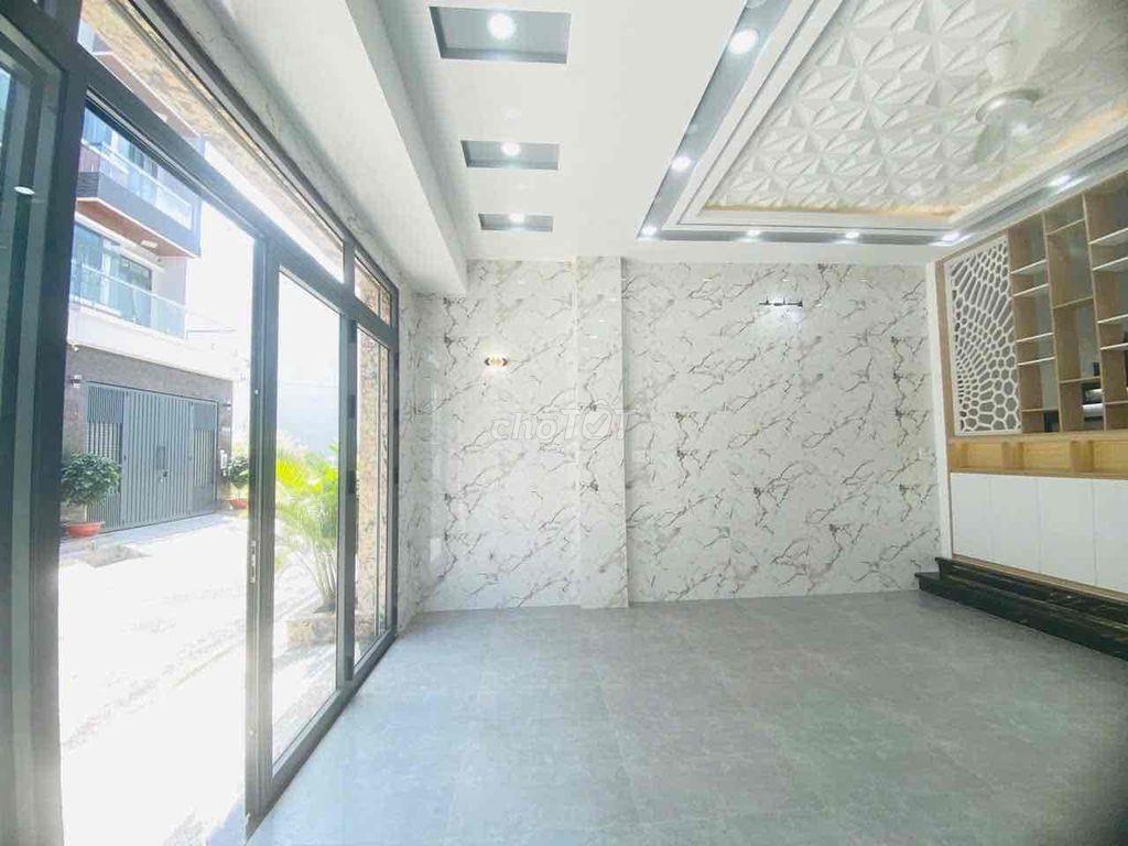 Nhà đẹp Green Riverside Nhà Bè – 5,4x14,8m – Ô tô đậu trong nhà