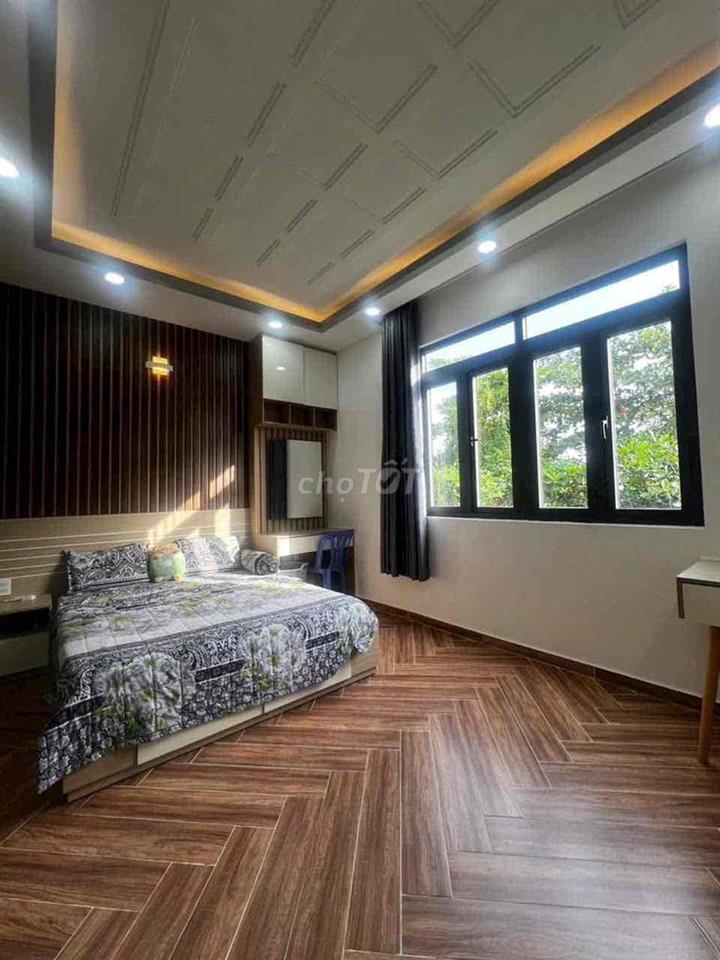 Nhà đẹp Green Riverside Nhà Bè – 5,4x14,8m – Ô tô đậu trong nhà