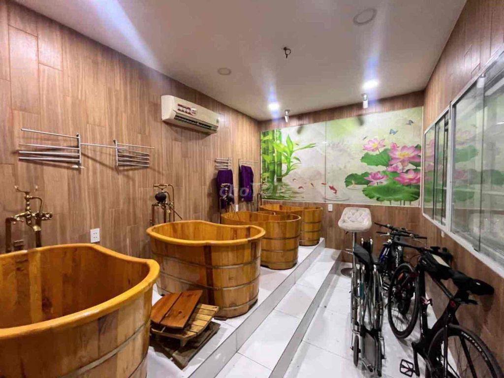 BÁN NHÀ DT 184M2 PHAN VĂN HỚN HÓC MÔN-DOANH THU 200TR/THÁNG