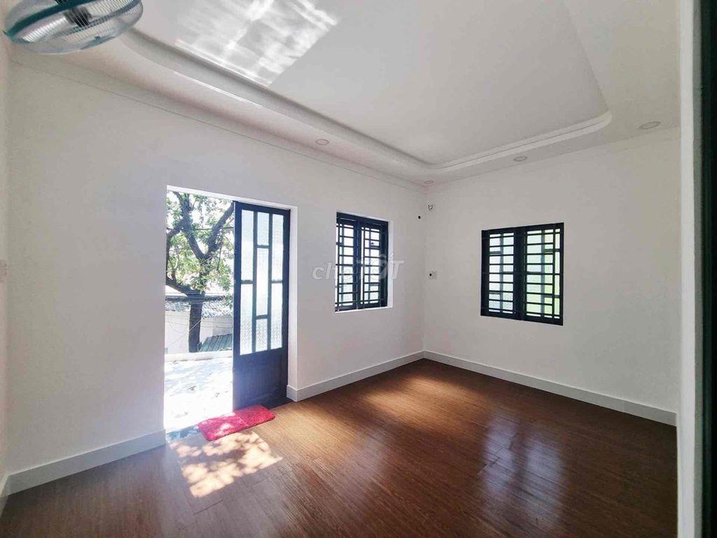 BÁN NHÀ GẦN ĐƯỜNG LÊ VĂN KHƯƠNG 2,8 TỶ