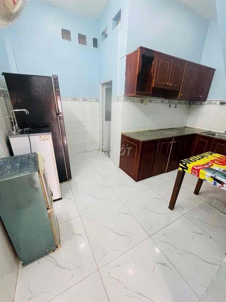 BÁN NHÀ HẺM 2 XE Ô TÔ RA VÀO SÁT MT NGUYỄN THỊ KIỂU 4 x 12 CHỈ 3,34 TY