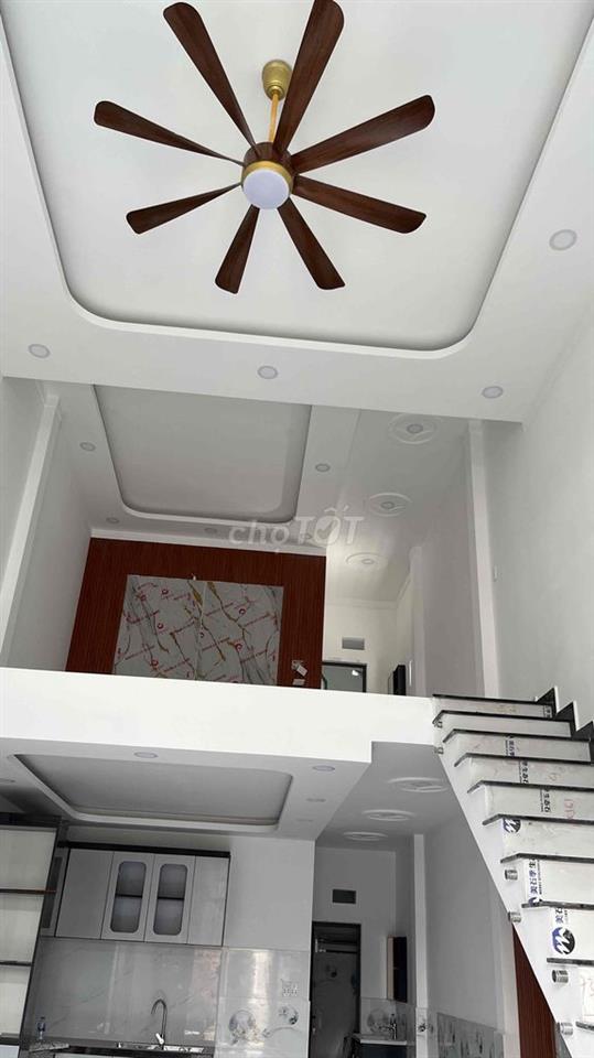 BÁN NHÀ GẦN TRƯỜNG ĐH CÔNG VIÊN PHẦN MỀM QUANG TRUNG-QUẬN 12