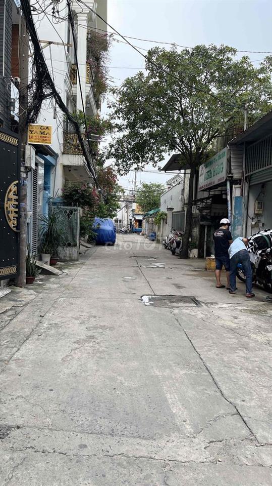 CHỦ CẦN BÁN NHANH CĂN NHÀ 4 TẦNG HẺM XE TẢI RA VÀO SÁT MT LÊ VĂN KHƯƠN