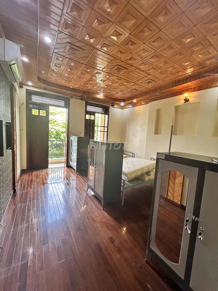 Cho Nữ hoặc Sinh Viên nữ thuê