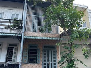 Nhà 2 mặt tiền Quận 12, gần chợ và Tô Ký