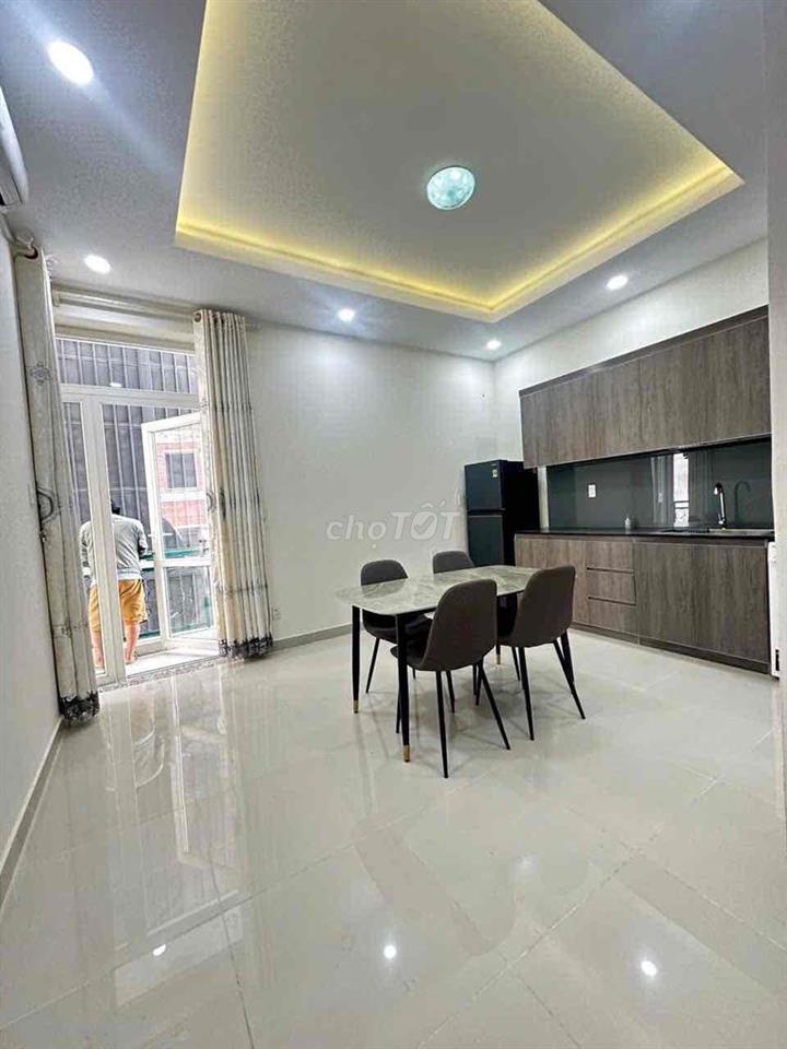 Nhượng Phòng