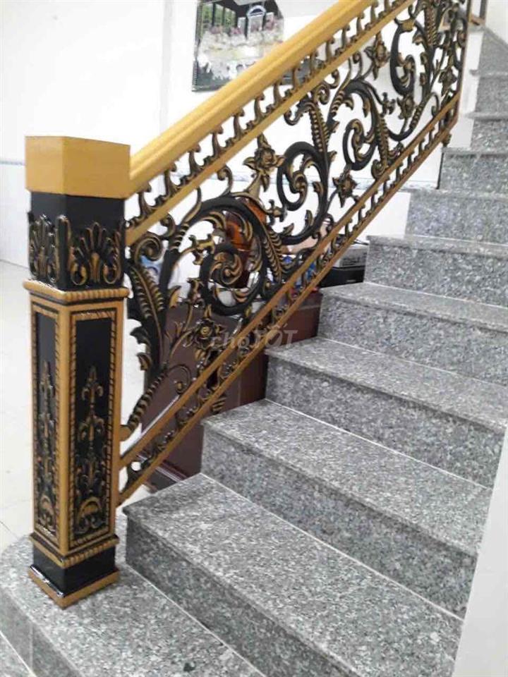 mặt tiền chợ ấp chiến lược bình hhoa A