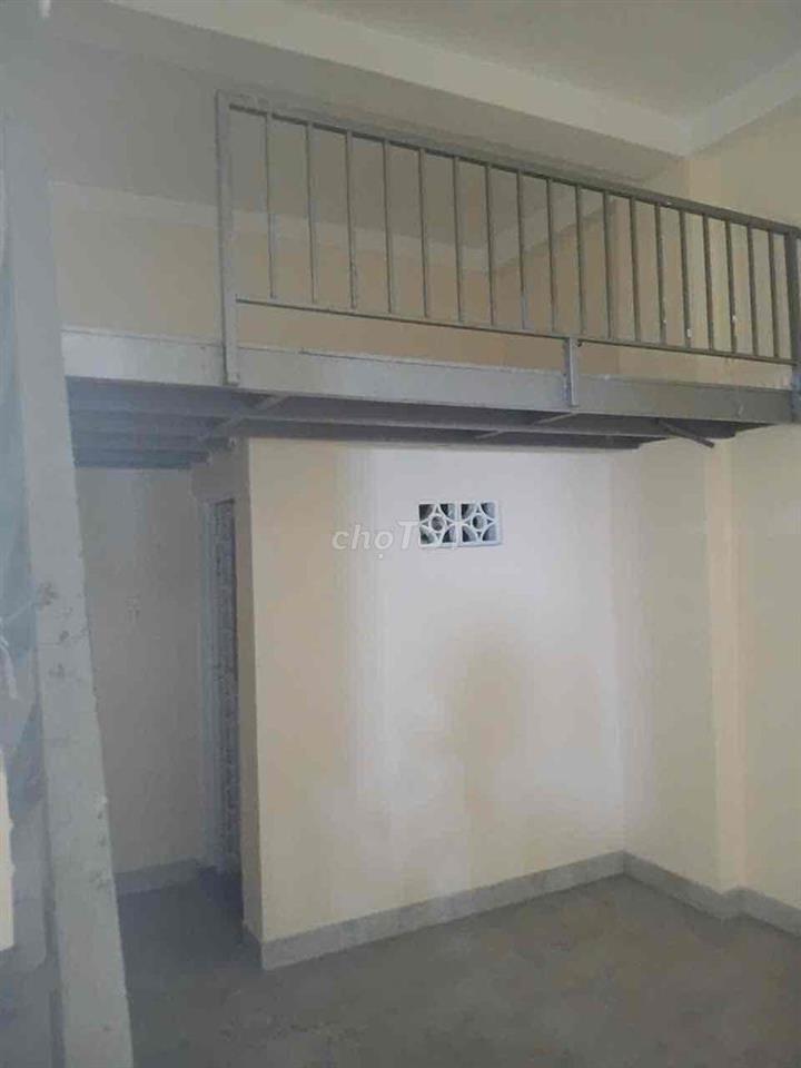 mặt tiền chợ ấp chiến lược bình hhoa A