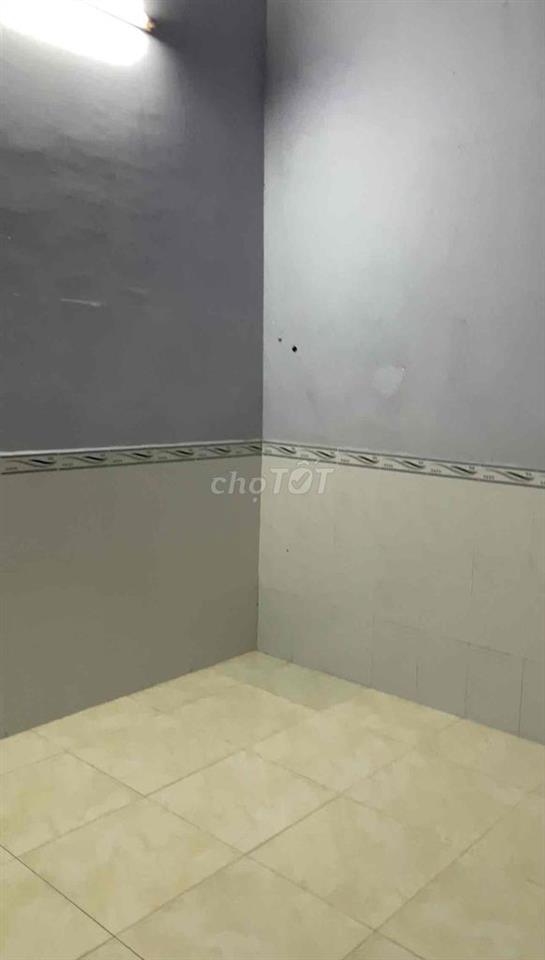 Cho thuê nhà hẻm 736 Lê Đức Thọ, 1 phòng bếp, 1PN ,wc,lối đi riêng