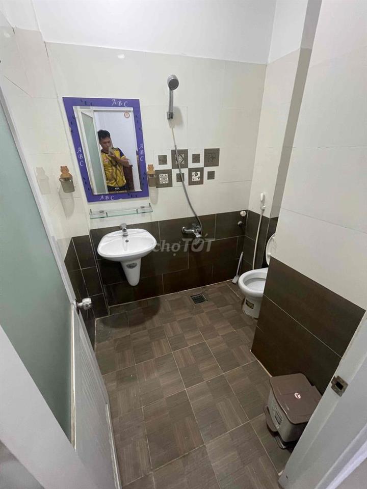 phòng trọ sinh viên giá rẻ 3tr500 không phí dịch vụ không phí xe