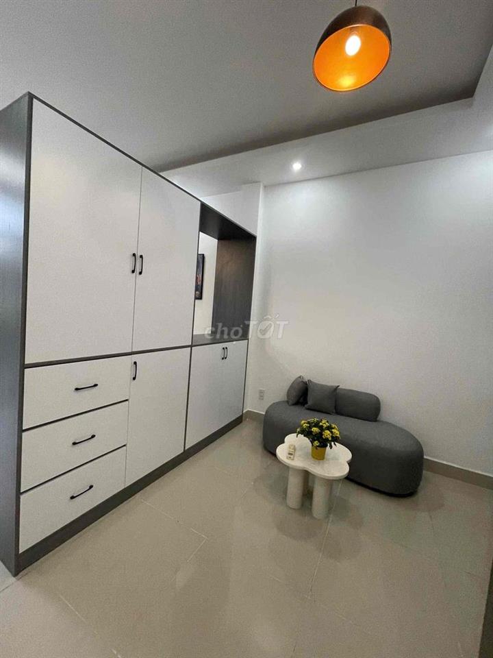 Cho thuê căn hộ ban công full nt ph Cô Giang gần cầu ông lãnh quận 1