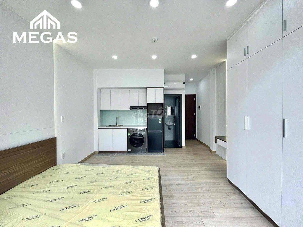 cho thuê căn hộ full nt ban công 30m2 đường Lê Văn Sỹ quận 3