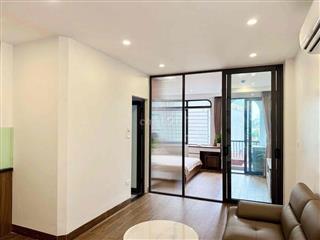 Cho thuê căn hộ ban công 35m2 sát chợ Tân Định full nội thất quận 1