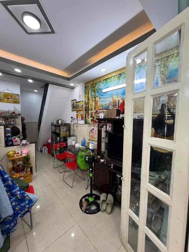 Nhà Nhỏ 2tầng - Canh Nguyễn Sơn Tân Phú - HXH - 25m2 - 2tỷ hơn