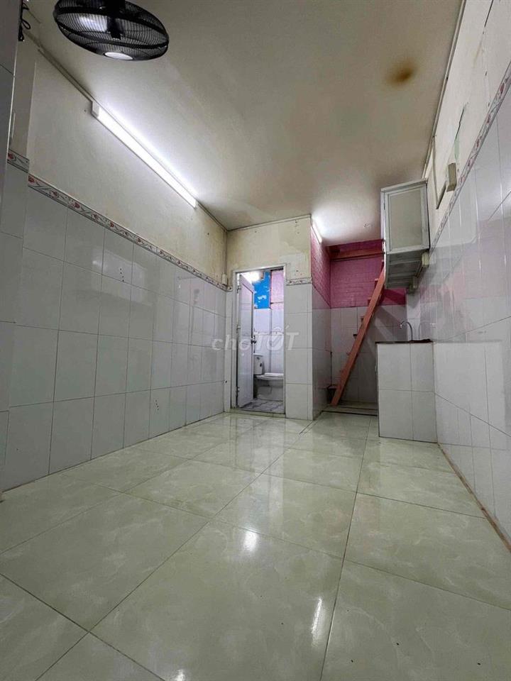 Lạc Long Quân Q11 - 2tầng - 3 x 6 - Sổ Riêng - 1tỷ480