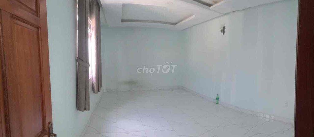 phòng trọ trong nhà nguyên căn