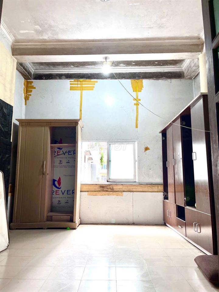 Phòng trọ tầng 3, 30m2, gần chợ / bảo tàng PKKQ, 4tr5