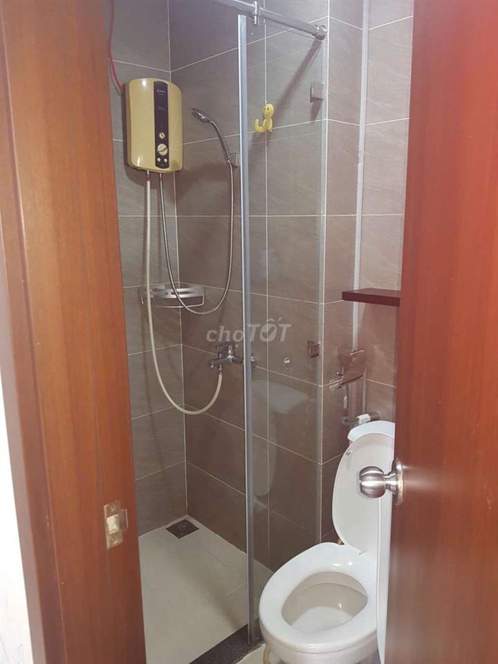 Share phòng master có toilet riêng chi NỮ