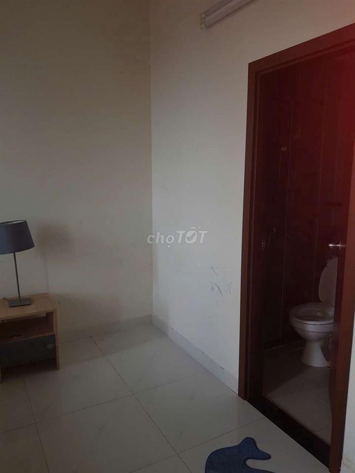 Share phòng master có toilet riêng chi NỮ