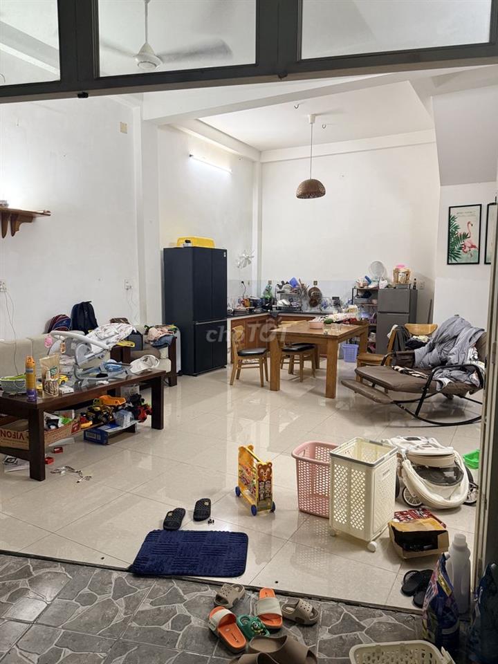 Nhà nguyên căn 3 phòng ngủ