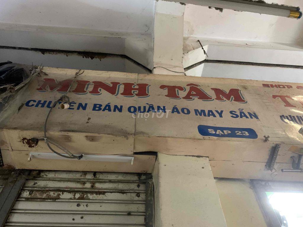 cho thuê sạp bán quan áo