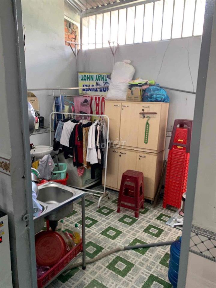 cần bán nhà 1 trệt 1 lầu