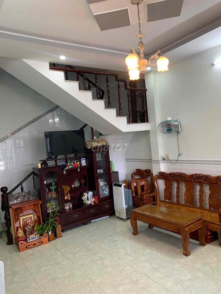 cần bán nhà 1 trệt 1 lầu