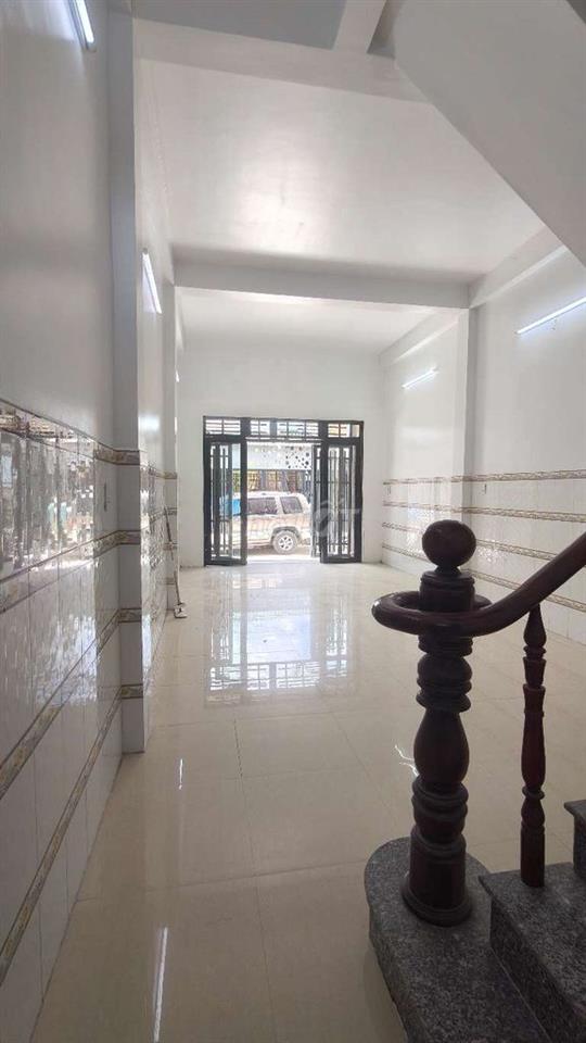 NHÀ HẺM XE HƠI 4X17M 1 LẦU BTCT - đường Vĩnh Lộc sát Uỷ Ban Xã 