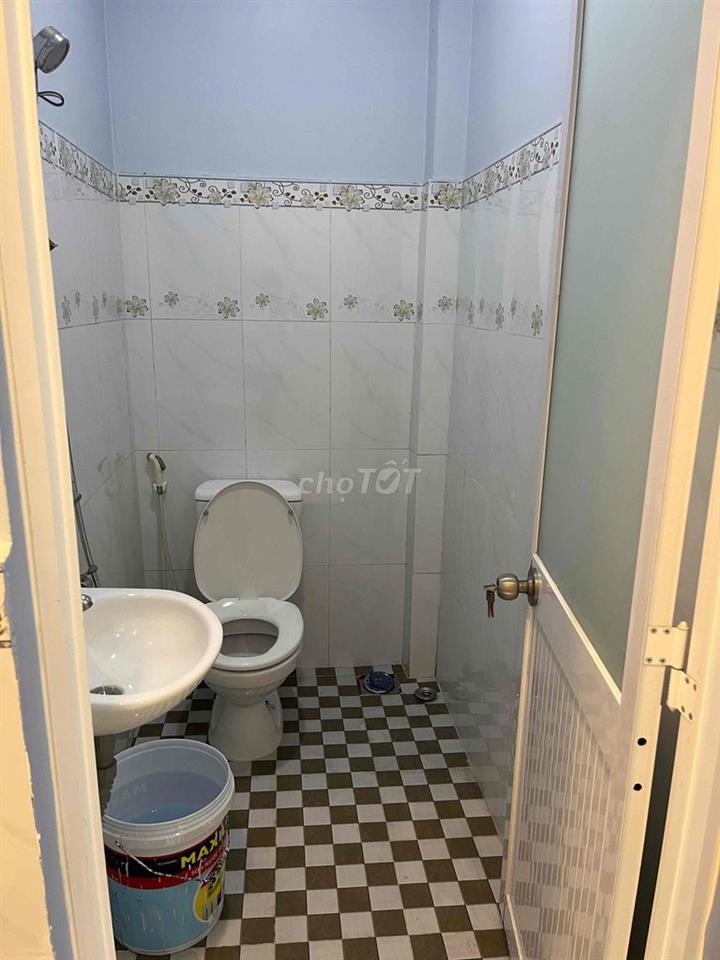 Bán 4 căn nhà hiện đang cho thuê 4,5 triệu/tháng