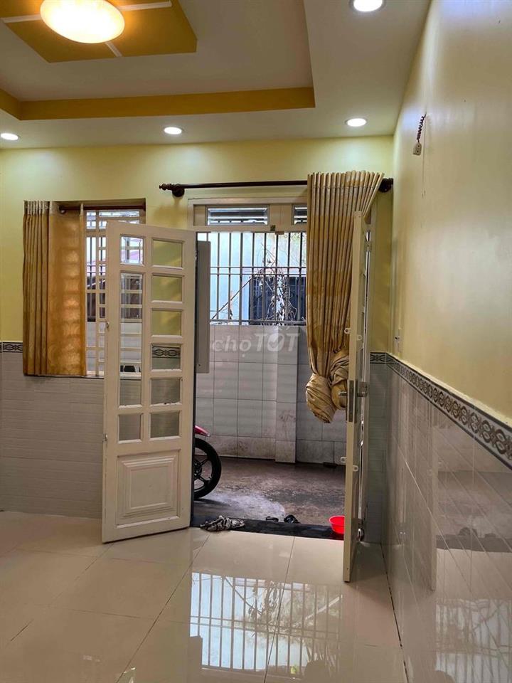 Bán 4 căn nhà hiện đang cho thuê 4,5 triệu/tháng