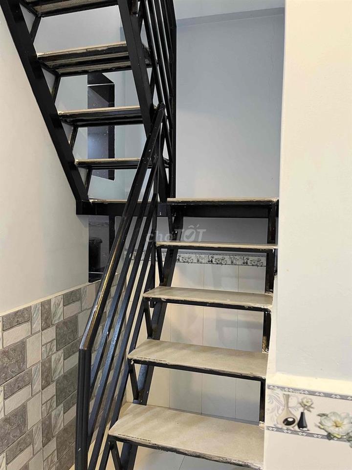 Bán 4 căn nhà hiện đang cho thuê 4,5 triệu/tháng