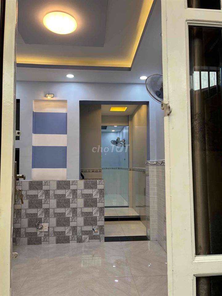 Bán 4 căn nhà hiện đang cho thuê 4,5 triệu/tháng