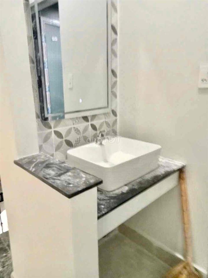 Cho thuê nhà khu Tên Lửa