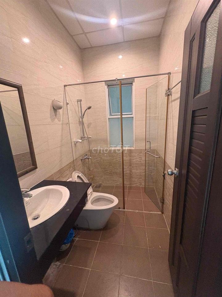 Cho thuê nhà MT đường 28A